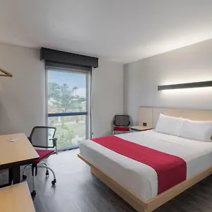 Express By Marriott Guadalajara Aeropuerto Отель