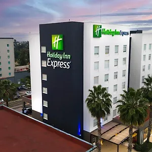 Holiday Express Aeropuerto, An Ihg Hotel